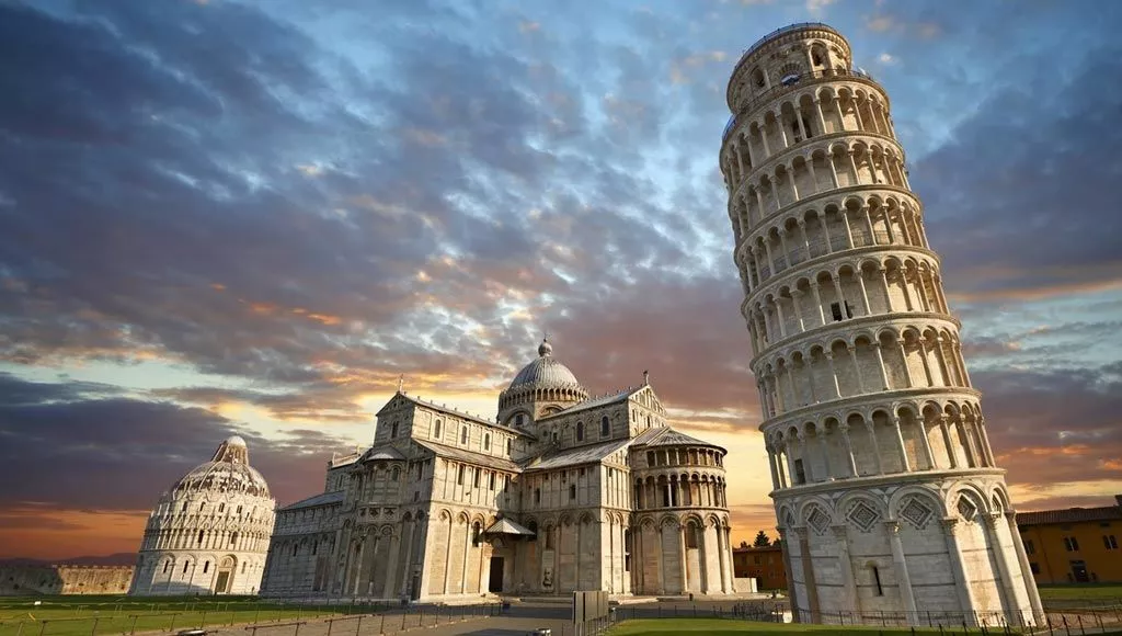 اسباب ميلان برج بيزا في إيطاليا الحقيقة والوصف