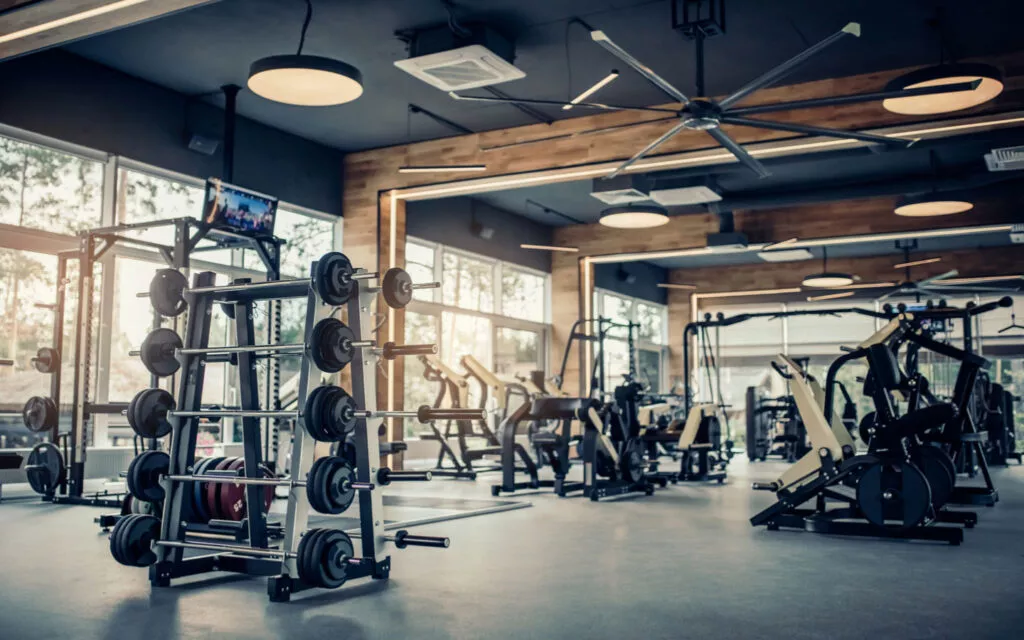 تصميم ديكور صالة الرياضة  يلبي حاجات الرياضيين